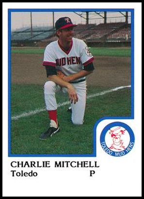 17 Charlie Mitchell